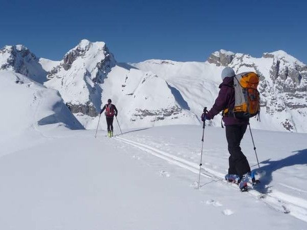 Initiation au ski de randonnée dans les Aravis